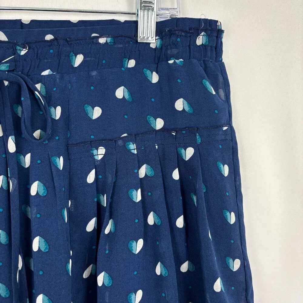 American Eagle Mini Skirt Women’s Medium Blue Heart Print Pleated‎ Flowy